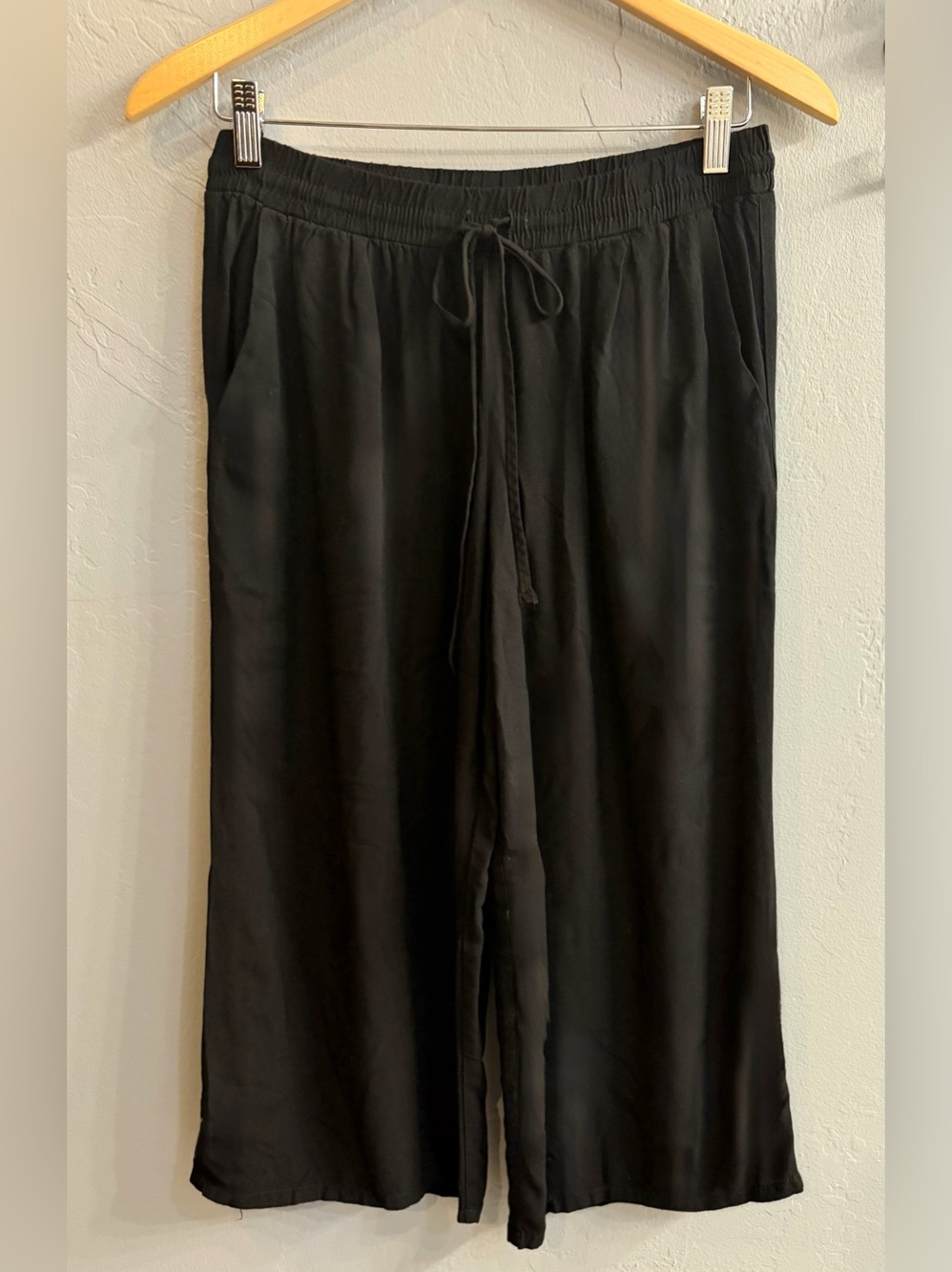 Apt. 9 Black Elastic Drawstring Hybrid Shorts